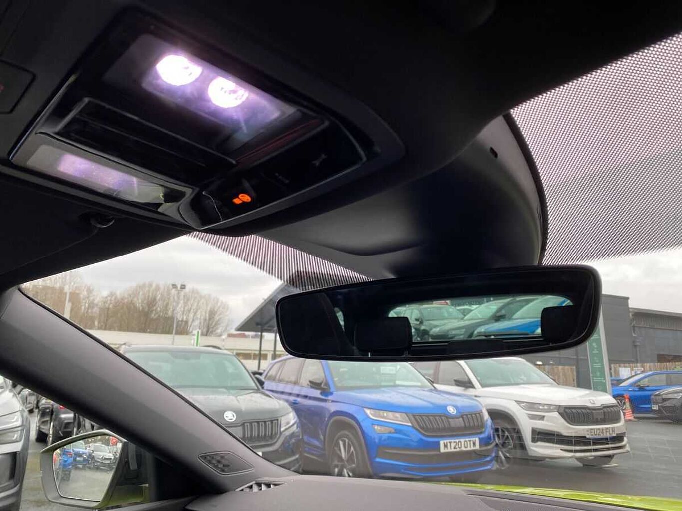 SKODA Octavia 2.0 TSI vRS (245PS) DSG 5-Dr Estate