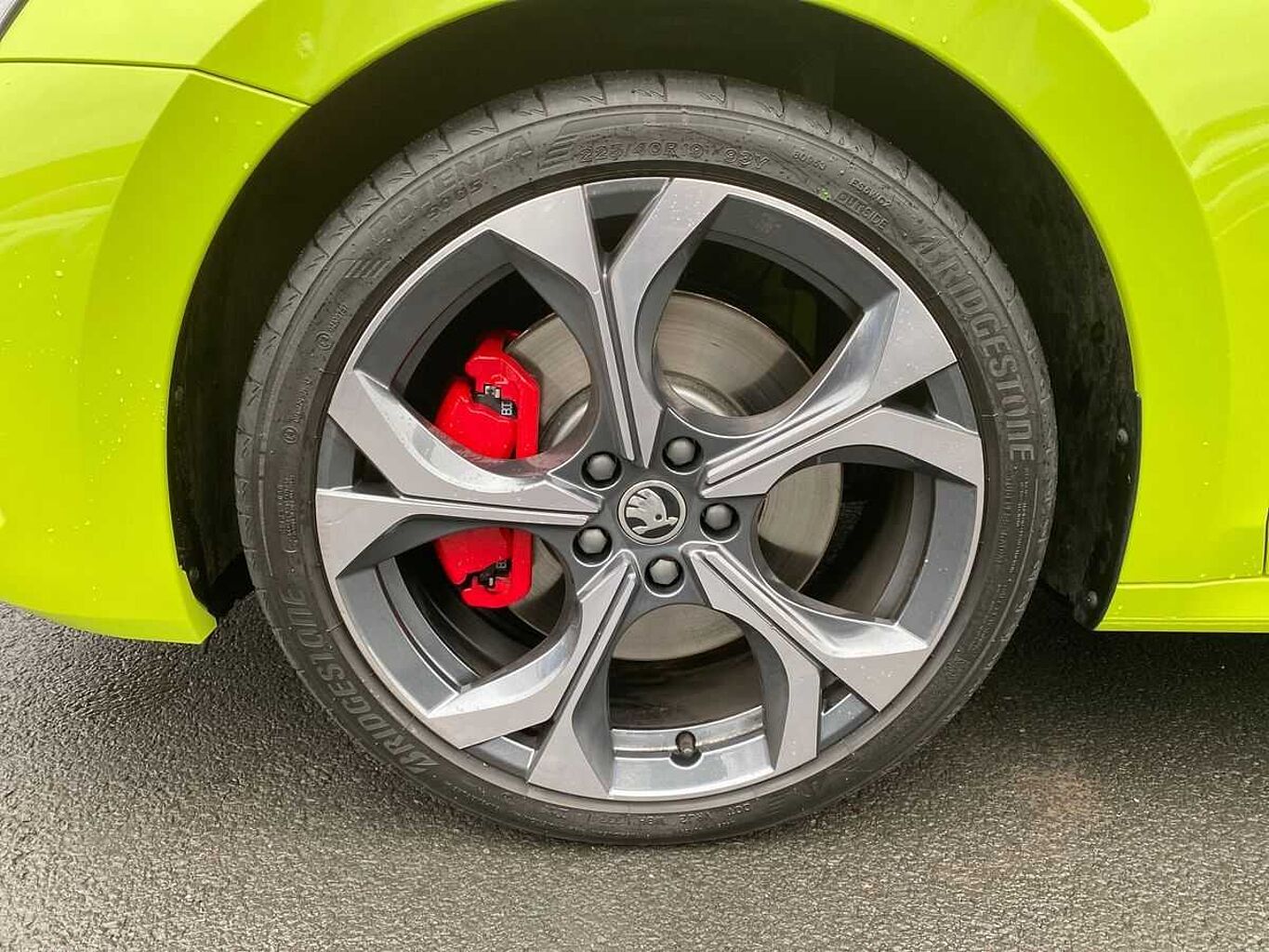SKODA Octavia 2.0 TSI vRS (245PS) DSG 5-Dr Estate