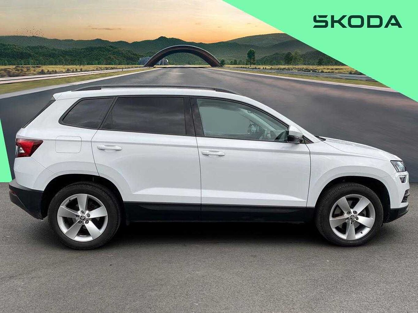 SKODA Karoq SUV 1.0 TSI (115ps) SE DSG