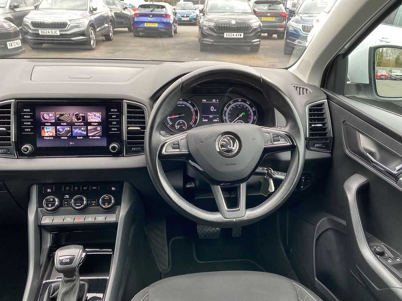 SKODA Karoq SUV 1.0 TSI (115ps) SE DSG